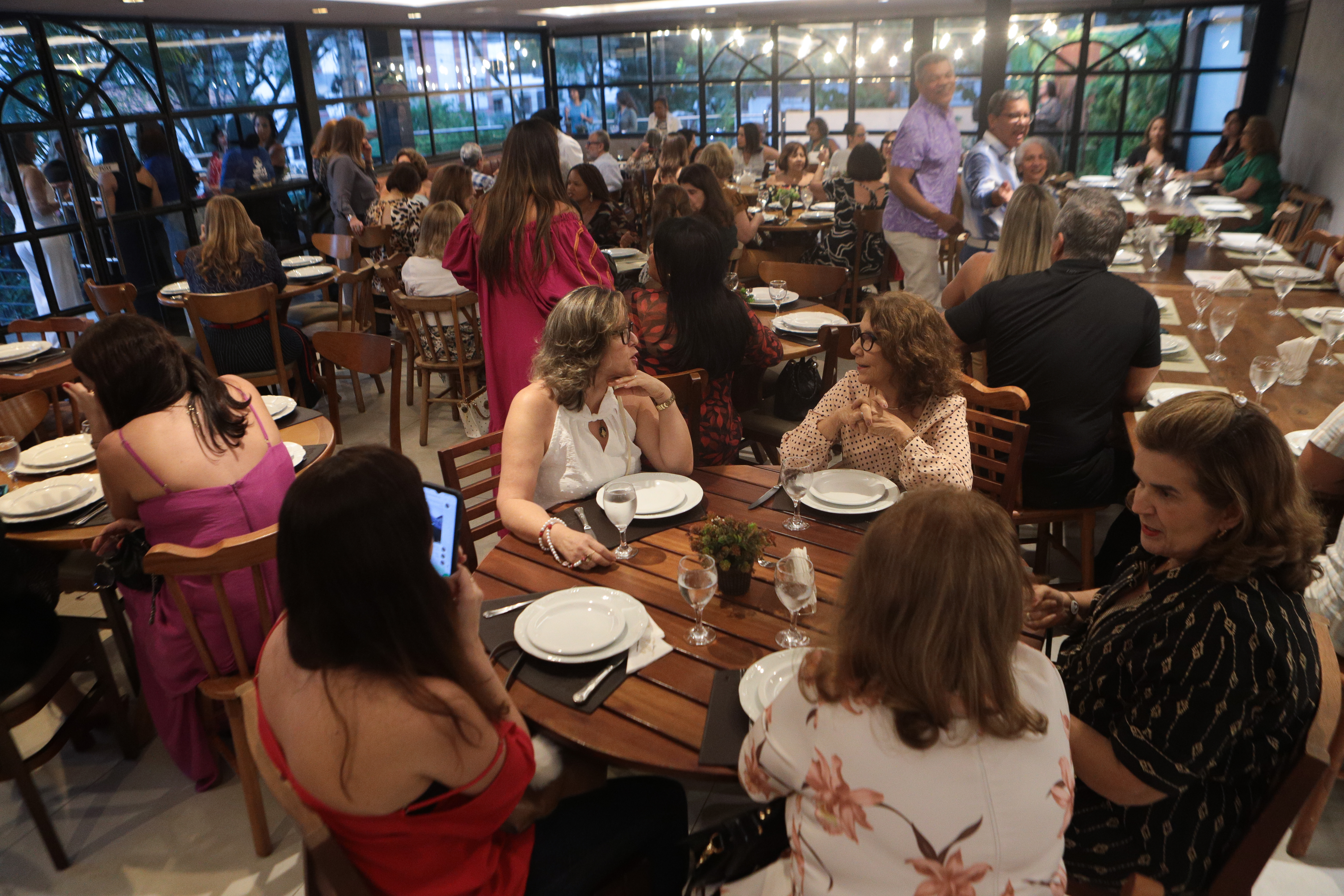 Terceira edição do ‘Chá das Amigas de Dulce’ reúne voluntárias em prol das Obras Sociais Irmã Dulce