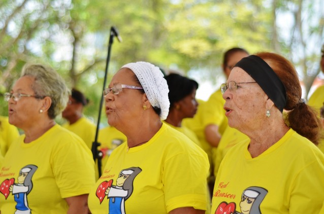 Evento na Praça Irmã Dulce leva música e orientações de saúde para os idosos
